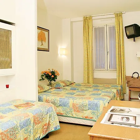 ホテル オテル チャリング クロス パリ