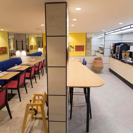 Charing Cross Hotel 3*