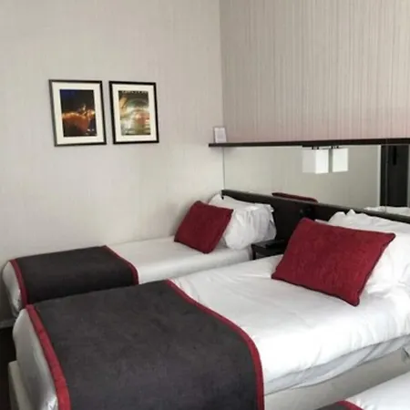 Hotell Charing Cross Paris