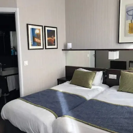 Charing Cross Hotel
