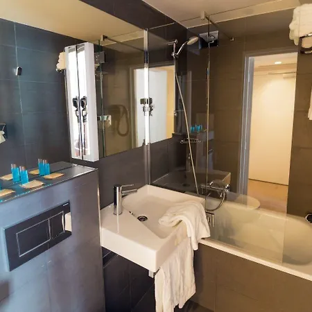 Charing Cross Hotel 3*