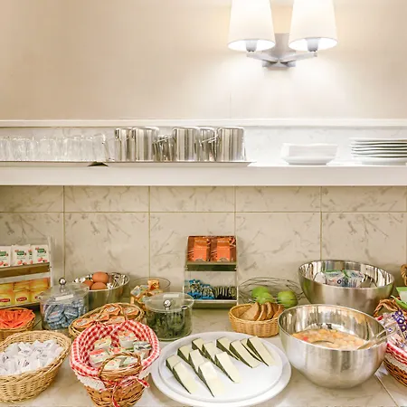 Hotell Charing Cross 3*