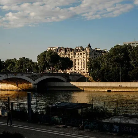 Ξενοδοχείο Charing Cross