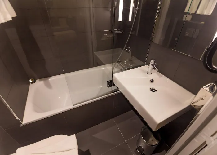 Charing Cross Paříž