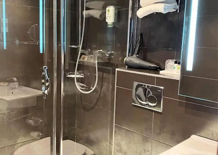 Charing Cross Hotel 3*