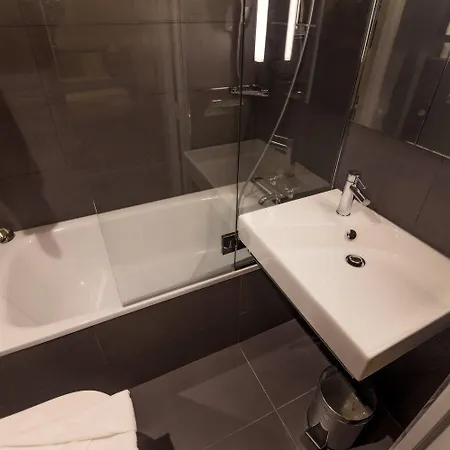 Charing Cross Париж